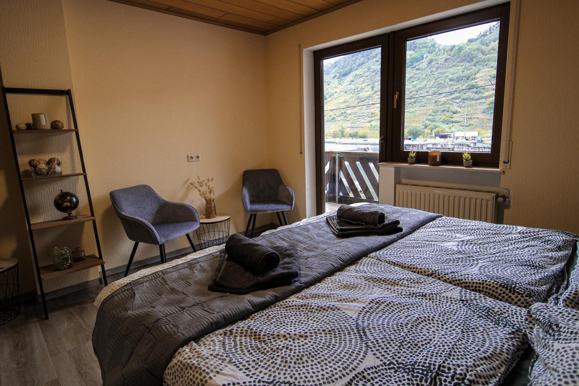 Stilvolle Wellness-Ferienwohnung In Neef Whirlpool, Sauna, Grill, Fitness, Billard & Moselblick Екстер'єр фото