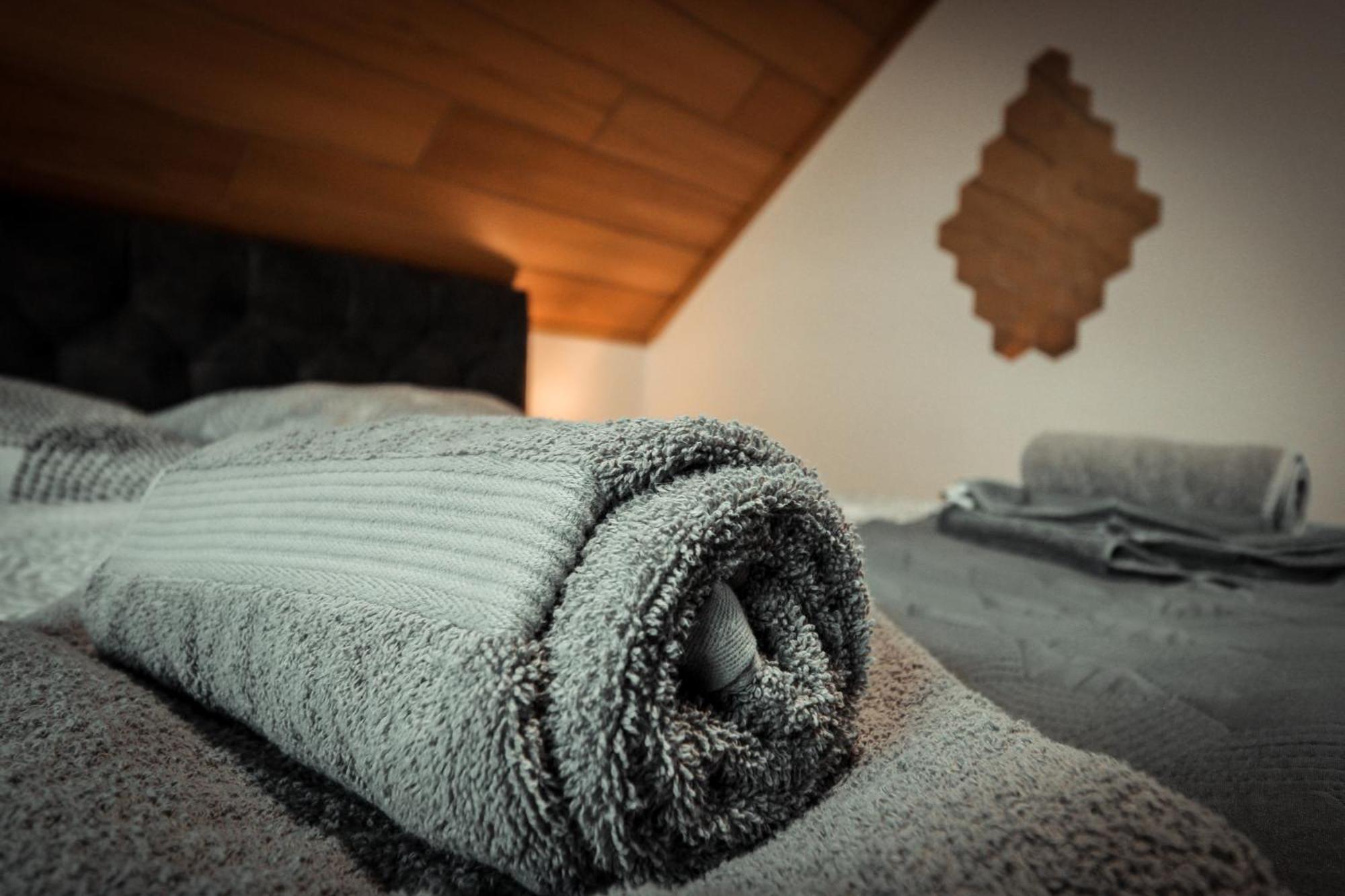Stilvolle Wellness-Ferienwohnung In Neef Whirlpool, Sauna, Grill, Fitness, Billard & Moselblick Екстер'єр фото